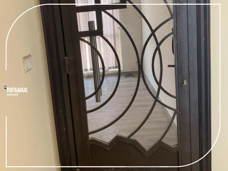office for rent - al moaez mall — صورة 6