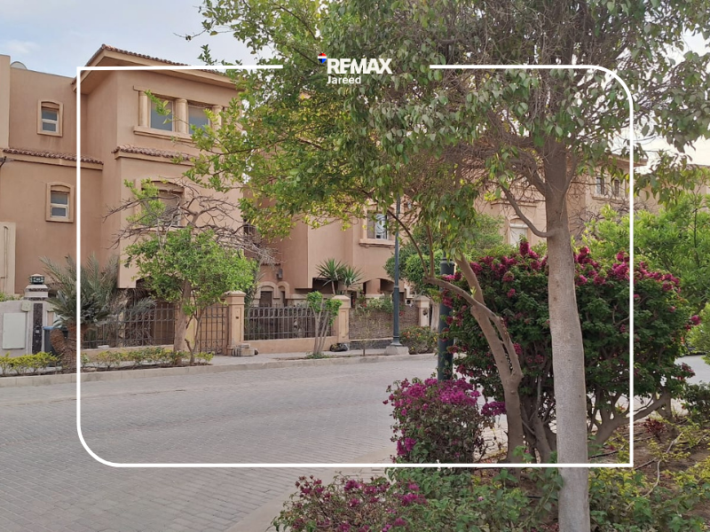 Twinhouse for rent in dara gardens compound — صورة 7