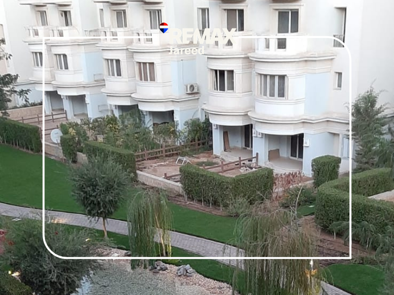 I villa roof Mountain view October Park — صورة 5