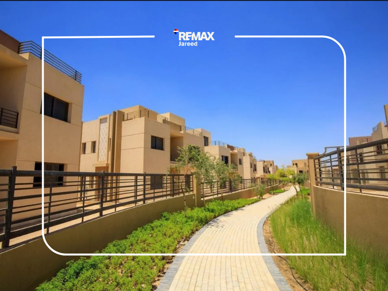 Standalone villa with basement for sale in a prime location — صورة 11