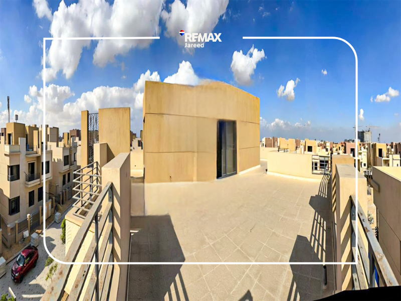 Standalone villa with basement for sale in a prime location — صورة 9