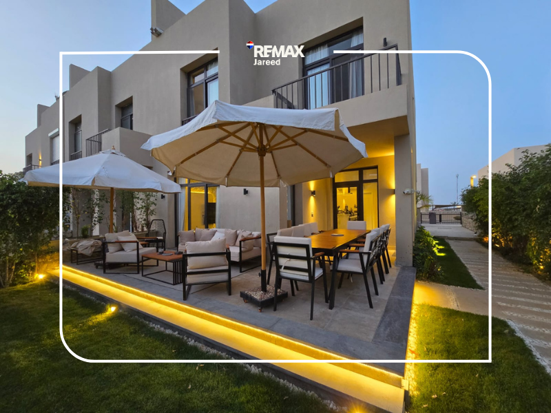 Townhouse for rent in O West Orascom Compound, prime location — صورة 2