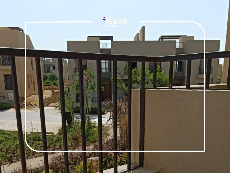 Townhouse for rent in O West Orascom Compound, prime location — صورة 7