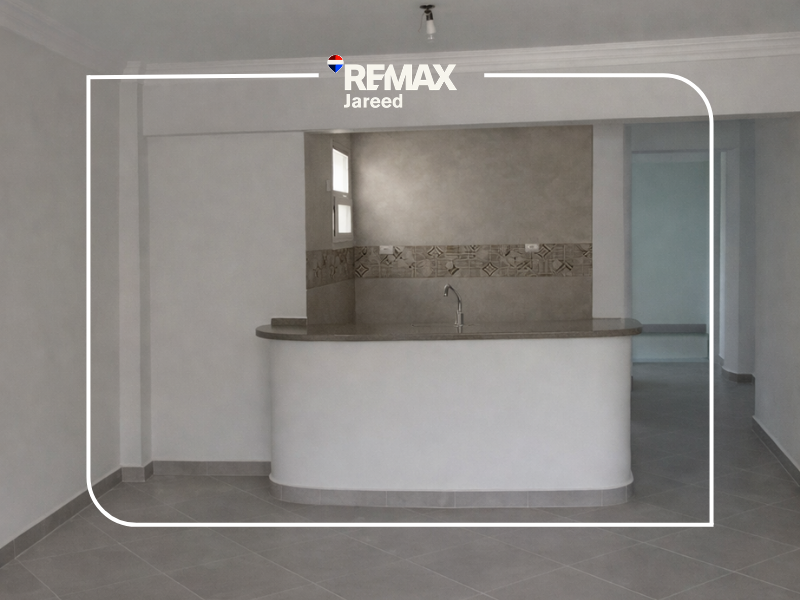  Charming Chalet with Private Garden for Sale in Marseilia Beach 4 — صورة 9
