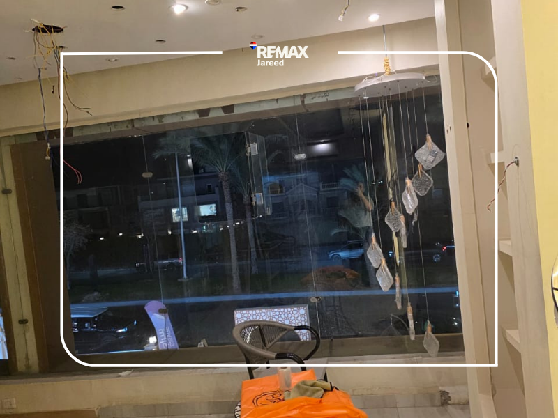 Finished shop for rent in Hills 1 strip mall — صورة 13