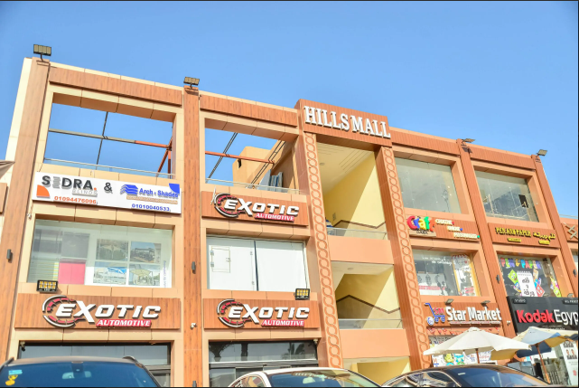 Finished shop for rent in Hills 1 strip mall — صورة 2