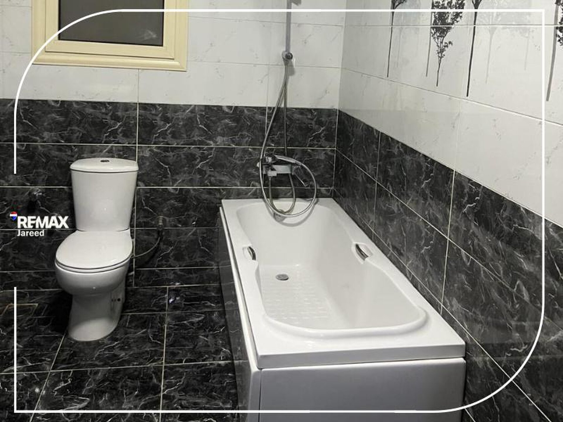 Apartment for rent in Touristic 4 - صورة 4