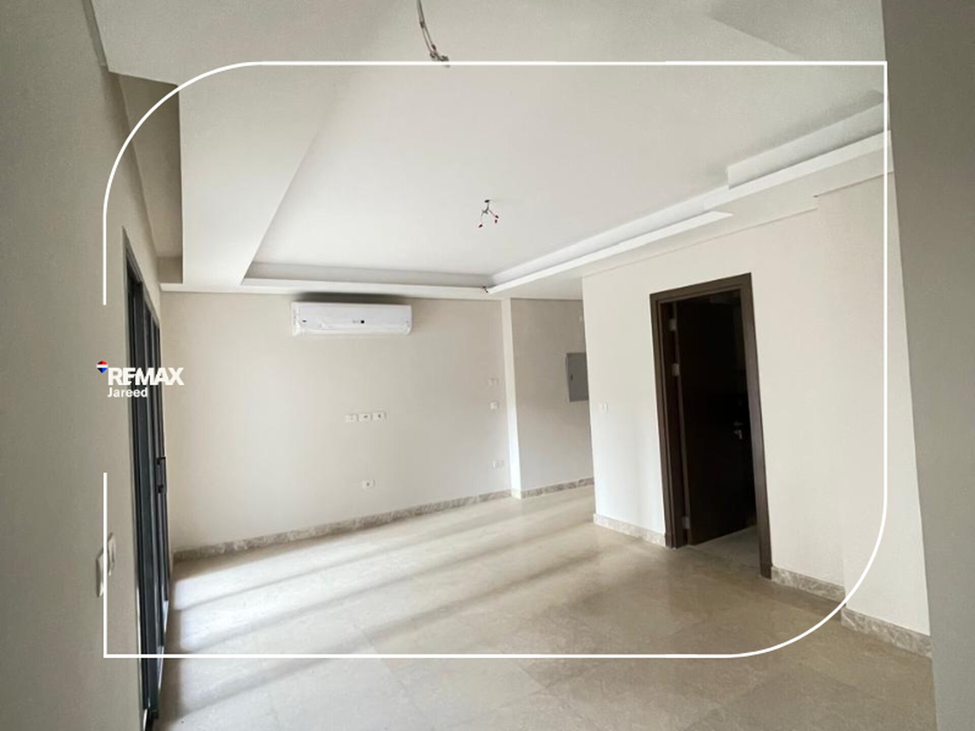 Zed West Ground floor + private garden — صورة 10