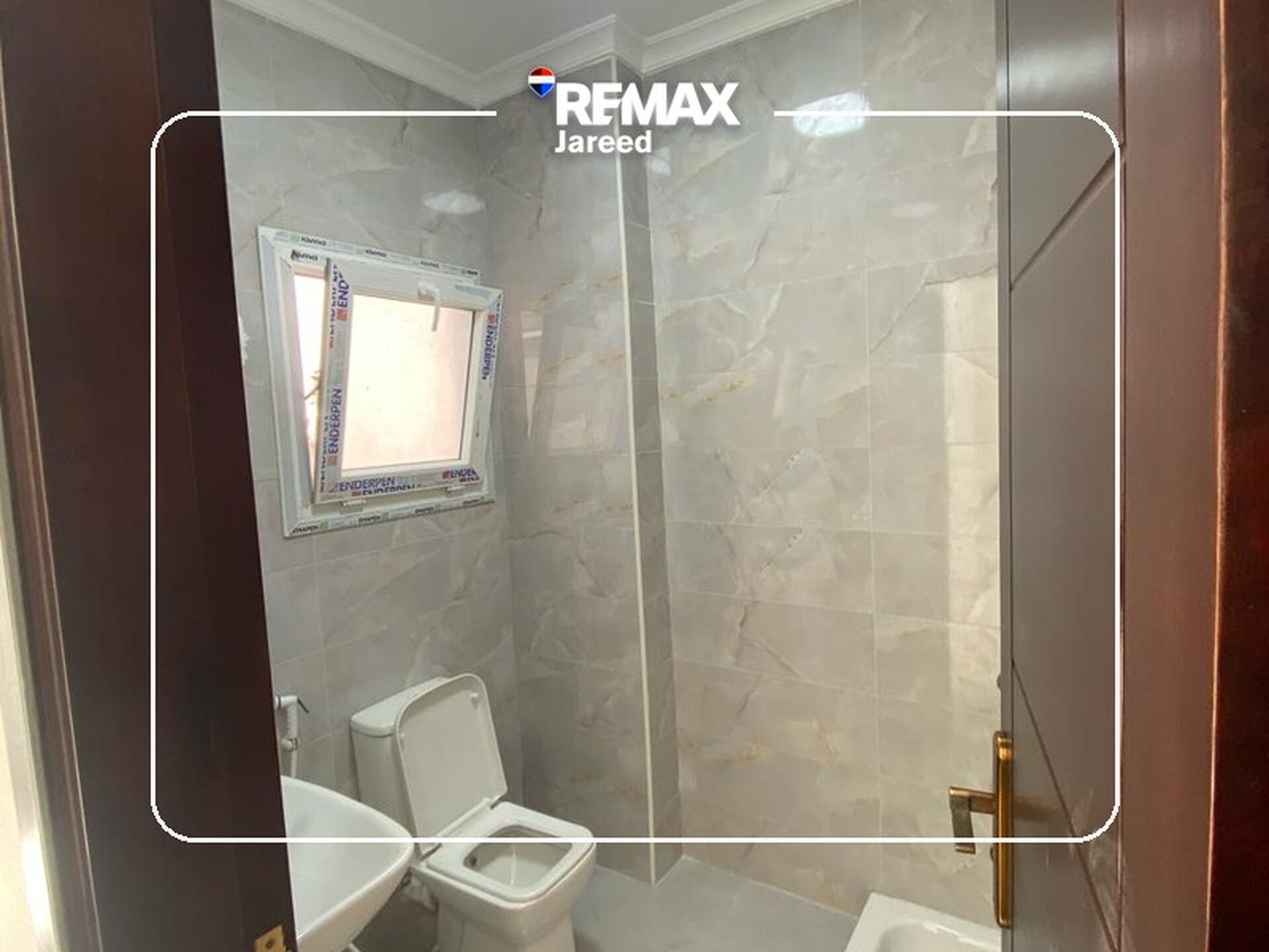 Studio for rent in Zayed Regency - صورة 8