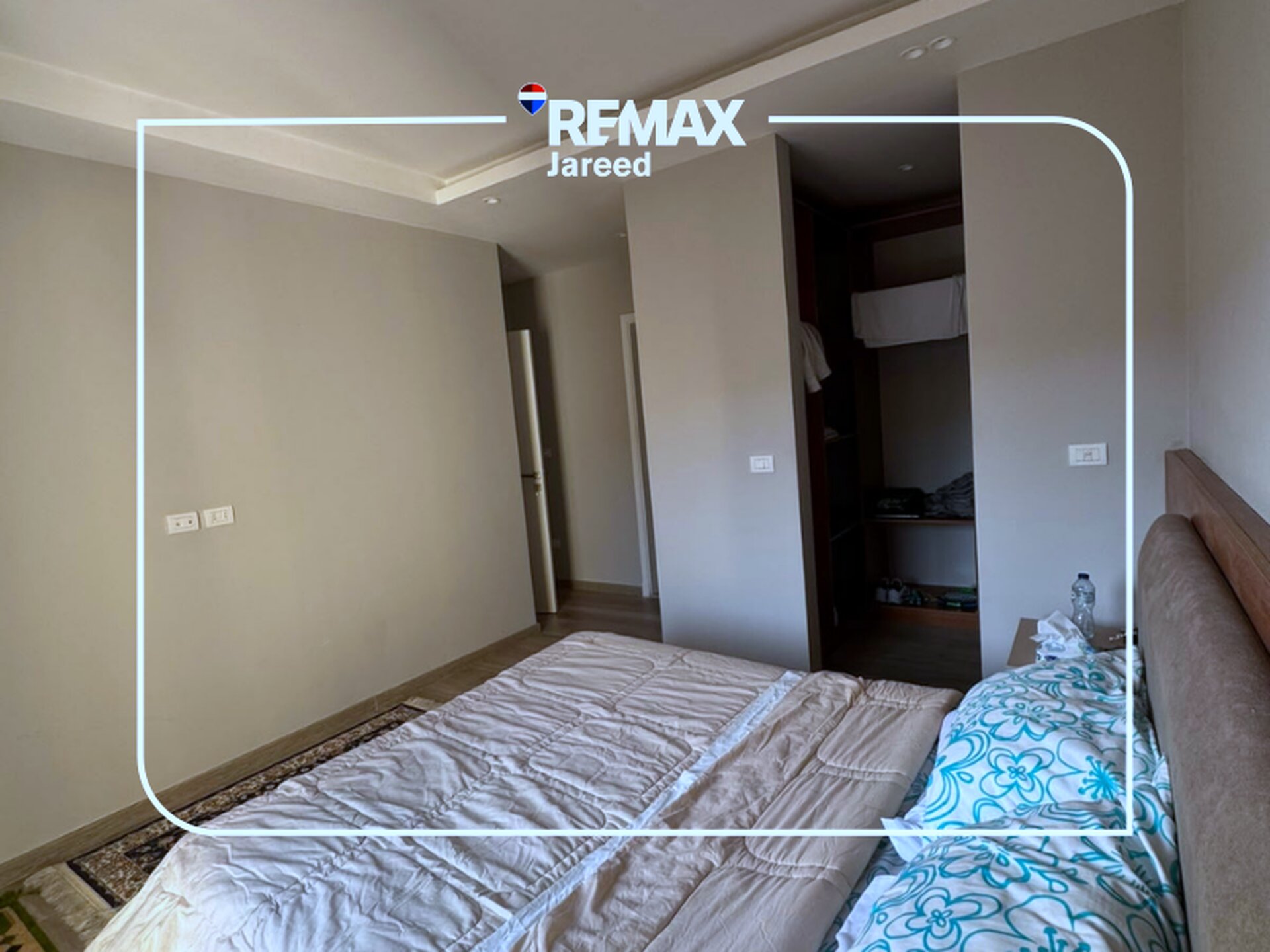 Fully furnished Apartment in Village west — صورة 16