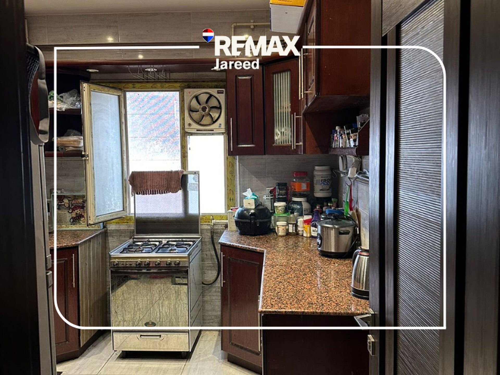 Fully finished apartment with kitchen and Acs in 8th district El sheikh zayed — صورة 8