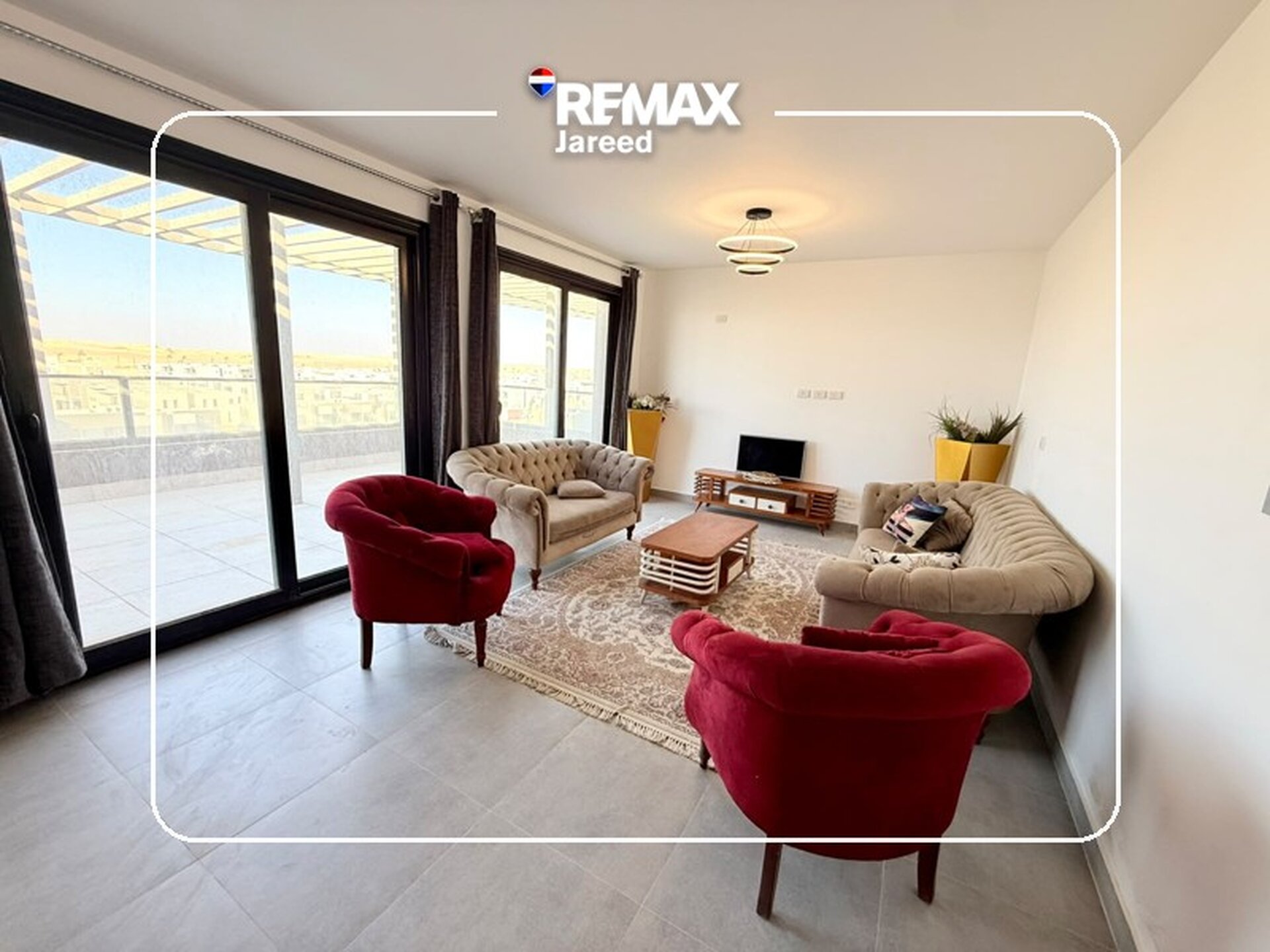 Fully furnished two bedrooms penthouse in Badya palm Hills - صورة 11