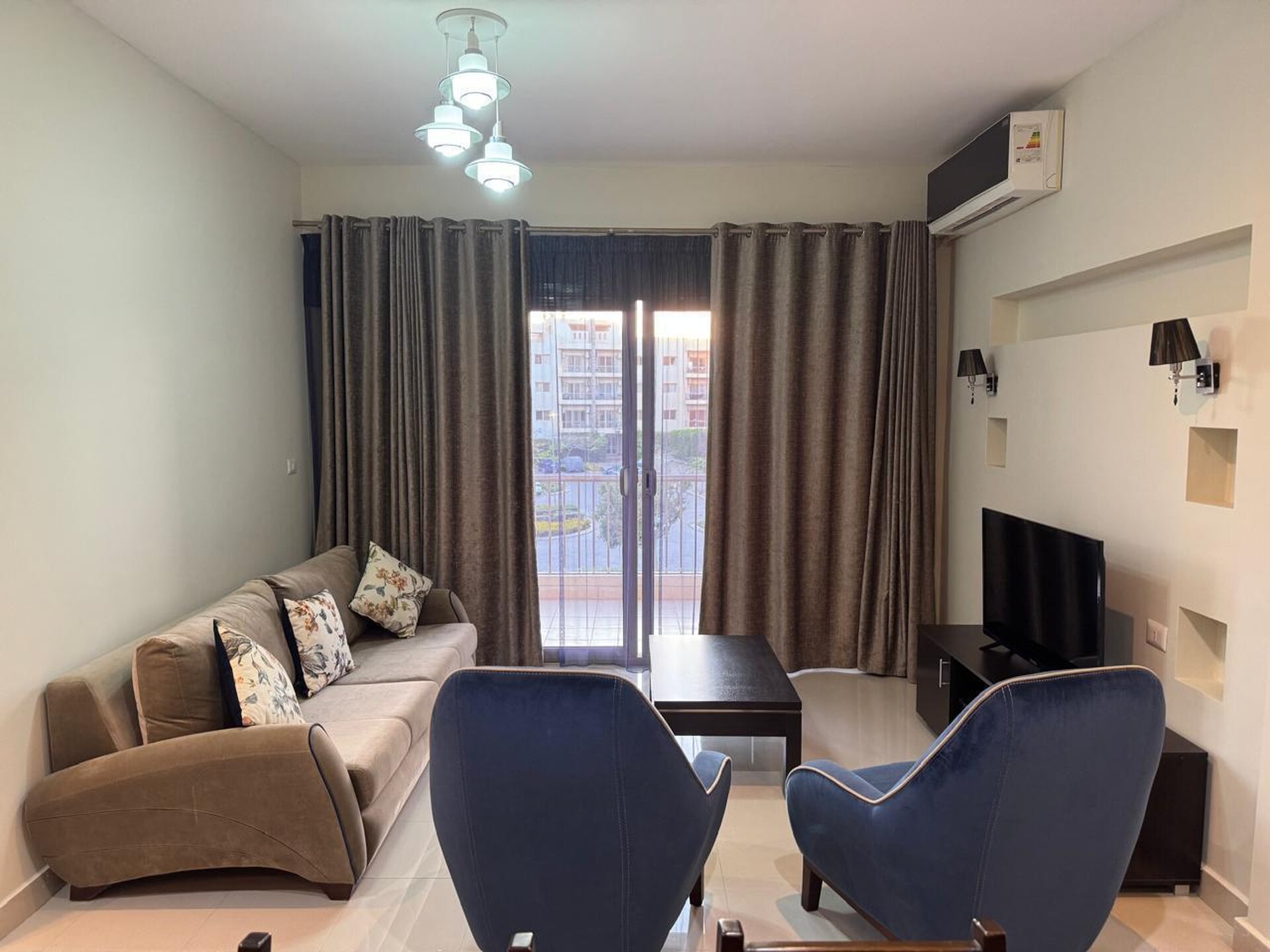 fully furnished apartment for rent  in the address shikh zayed — صورة 7
