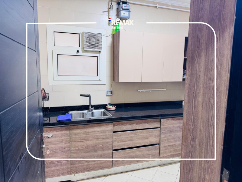 Apartment for Rent in The Address Sodic 198m | Sheikh Zayed | Kitchen & ACs Included — صورة 10
