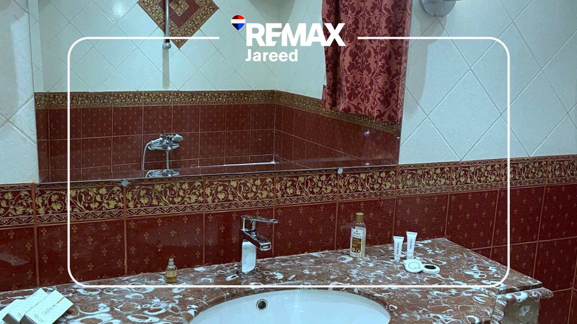 للايجار شقه ارضي داخل فيلا راقية في غرب سوميد 6 اكتوبر مساحه 300 متر| 3 غرف نوم | 3 حمامات | فرش راقي بالكامل | 40,000 جنيه شهريًا - صورة 10