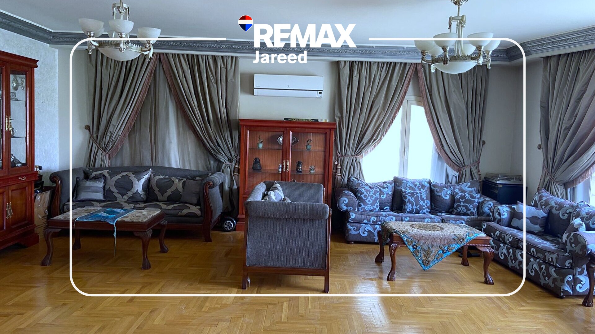 للايجار شقه دور اول داخل فيلا راقية في غرب سوميد 6 اكتوبر مساحه 300 متر| 3 غرف نوم | 3 حمامات | فرش راقي بالكامل | 40,000 جنيه شهريًا - صورة 11