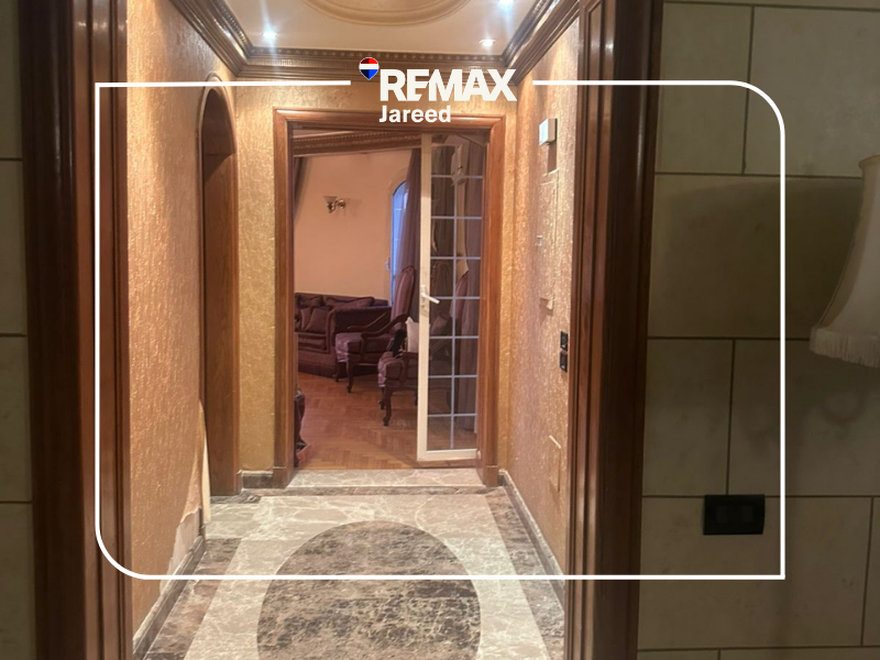 للايجار شقه دور اول داخل فيلا راقية  في غرب سوميد 6 اكتوبر مساحه 300 متر| 3 غرف نوم | 3 حمامات |  فرش راقي بالكامل | 40,000 جنيه شهريًا — صورة 12