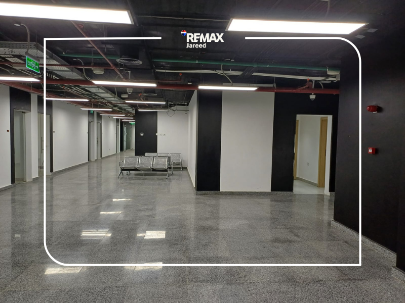clinic for rent at centro mall zayed — صورة 18