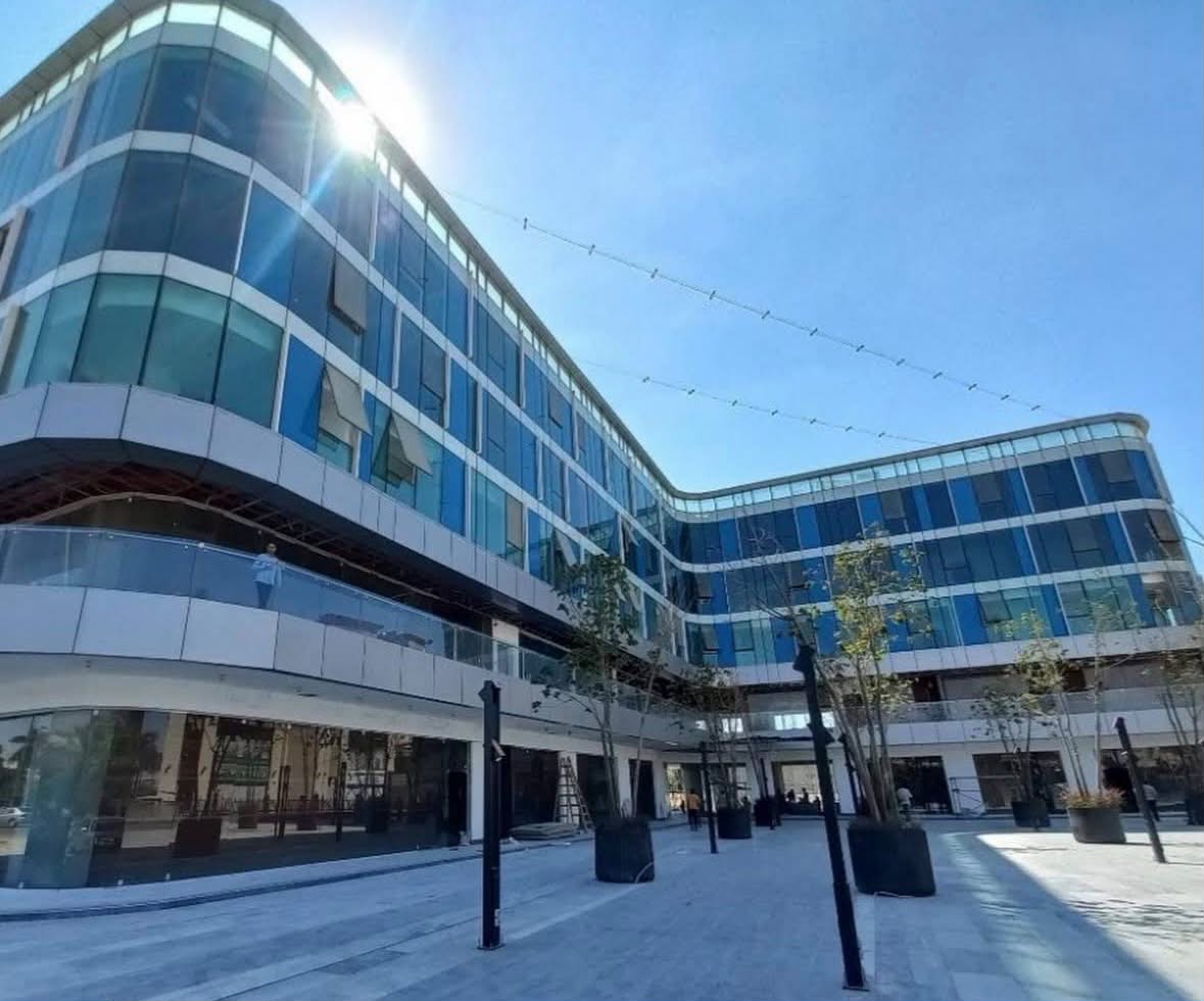 clinic for rent at centro mall zayed — صورة 4