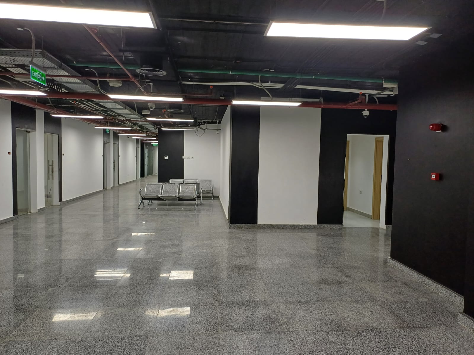 clinic for rent at centro mall zayed — صورة 6