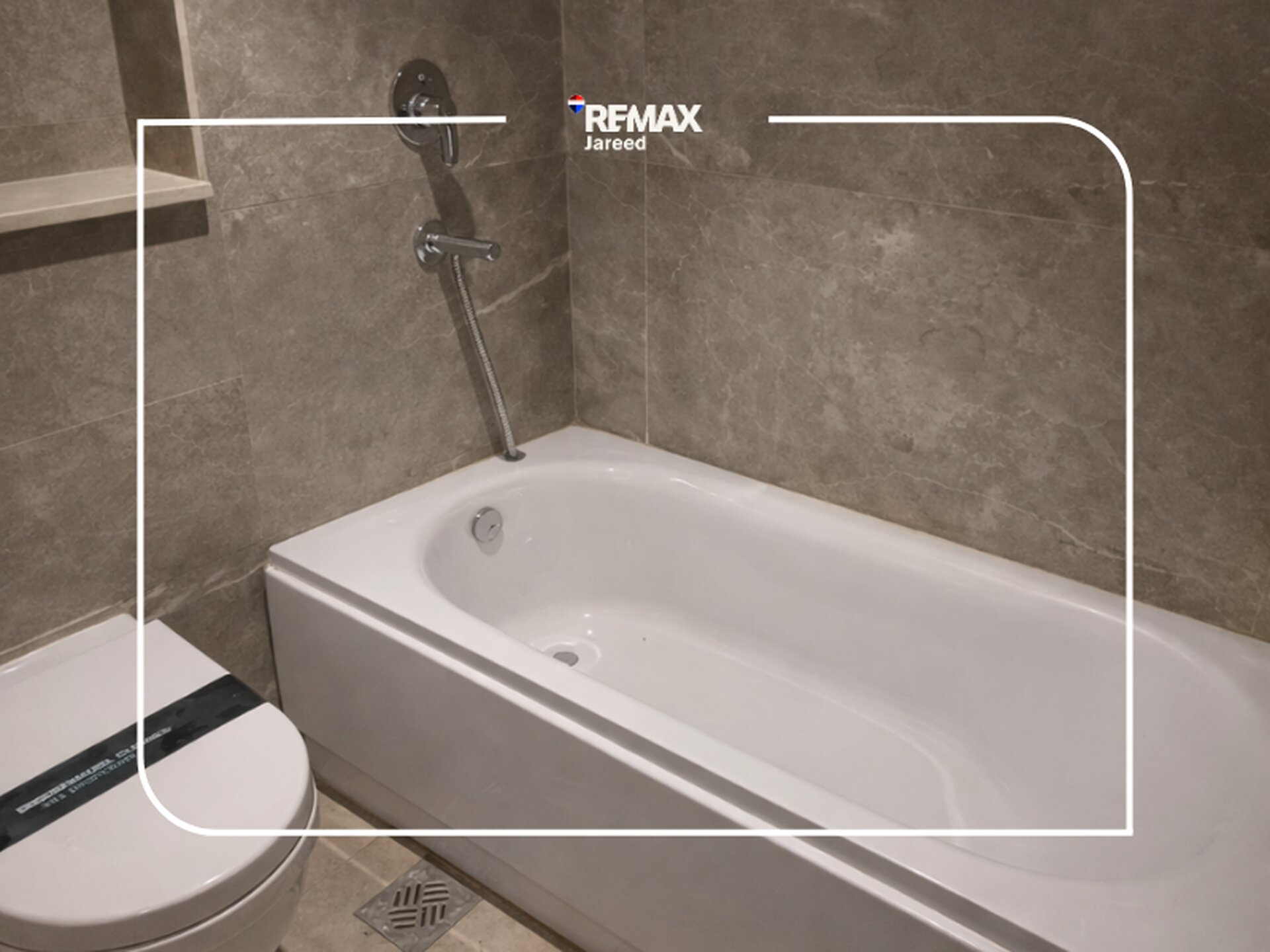 Prime Apartment for Rent – ZED West - صورة 15