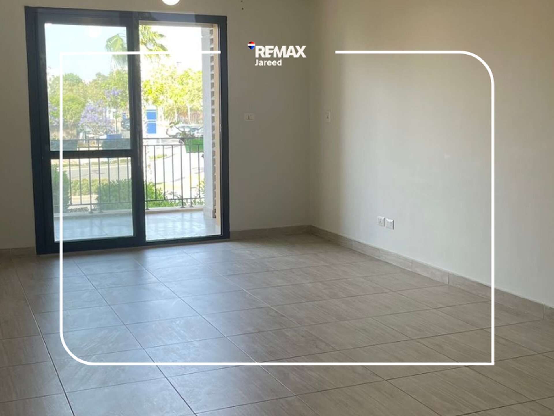 Prime Apartment for Rent – ZED West - صورة 19