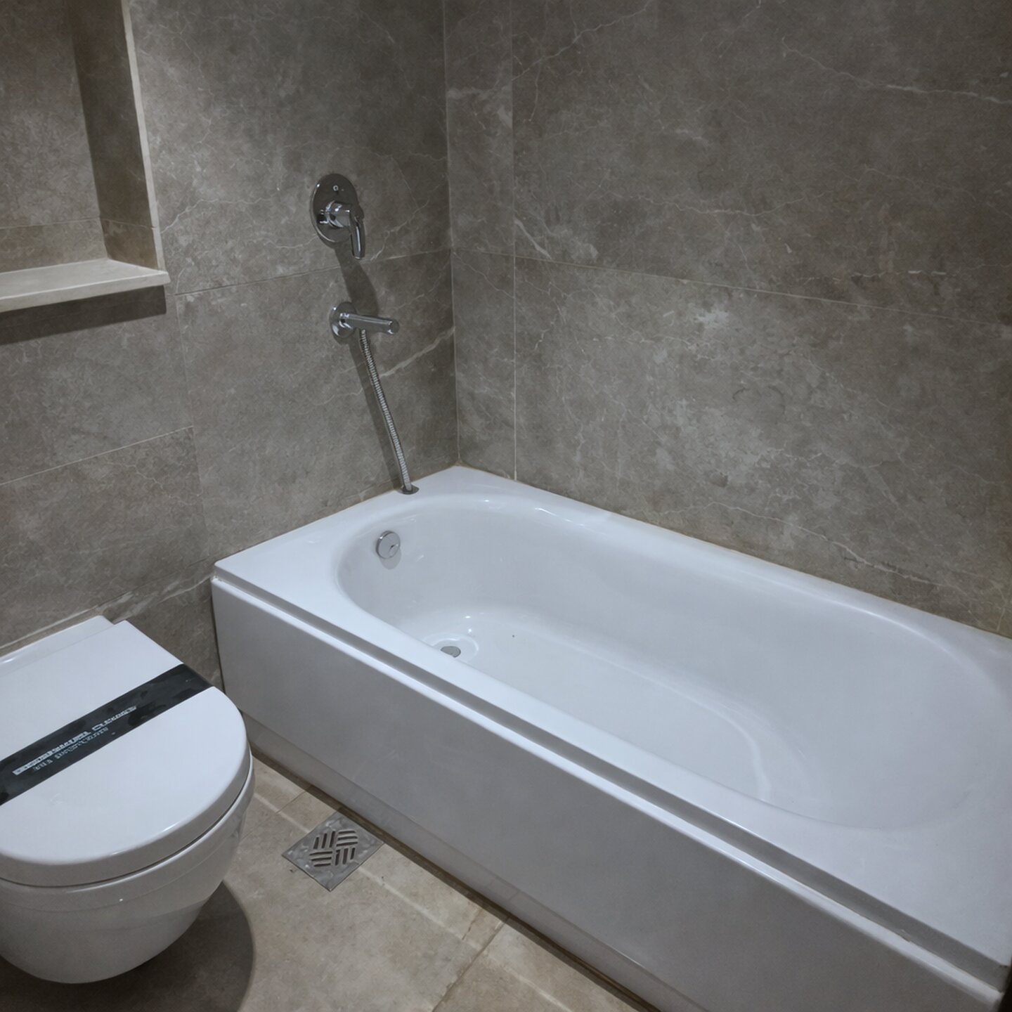 Prime Apartment for Rent – ZED West - صورة 3