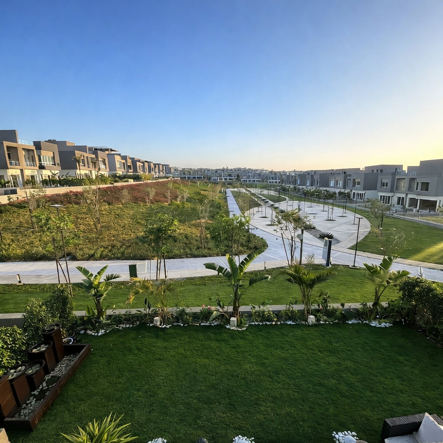 luxury twin house at the bigest landscape in etapa compound - Photo 2