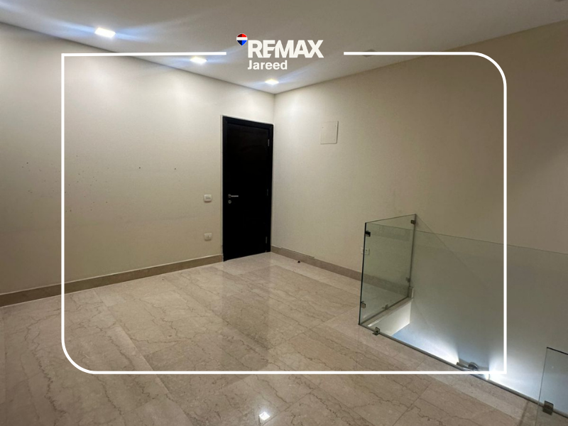Duplex for rent in Westown - صورة 12