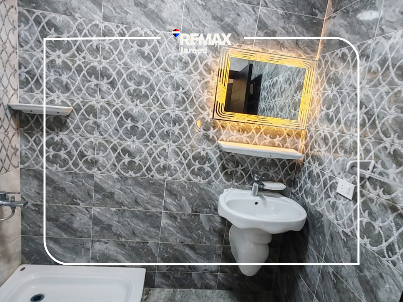 Fully furnished Apartment 200 SQM - صورة 21