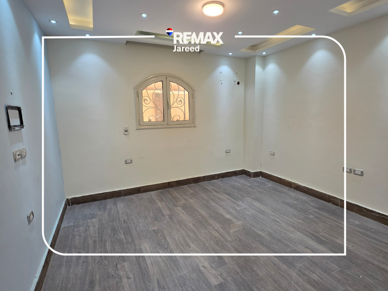 Fully Finished apartment  185 SQM with garden for sale - صورة 2
