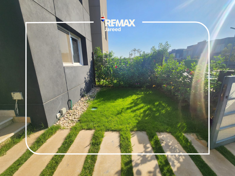 Fully finished townhouse 218 SQM - صورة 13