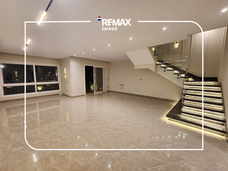 Fully finished townhouse 218 SQM - صورة 6