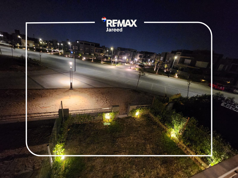 Fully finished townhouse 218 SQM - صورة 9