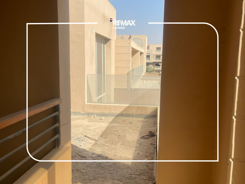 Luxury iVilla roof for sale  with a Premium Open View in Rios Compound - Photo 6