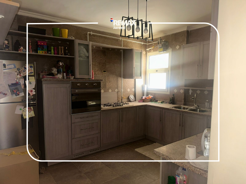 apartment with kitchen & AC  200 SQM District 8, Sheikh Zayed - صورة 5