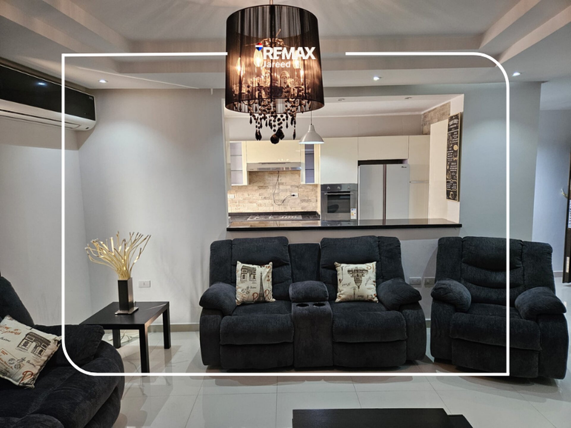 luxurious modern apartment for sale / 8th district shiekh zayed - صورة 12
