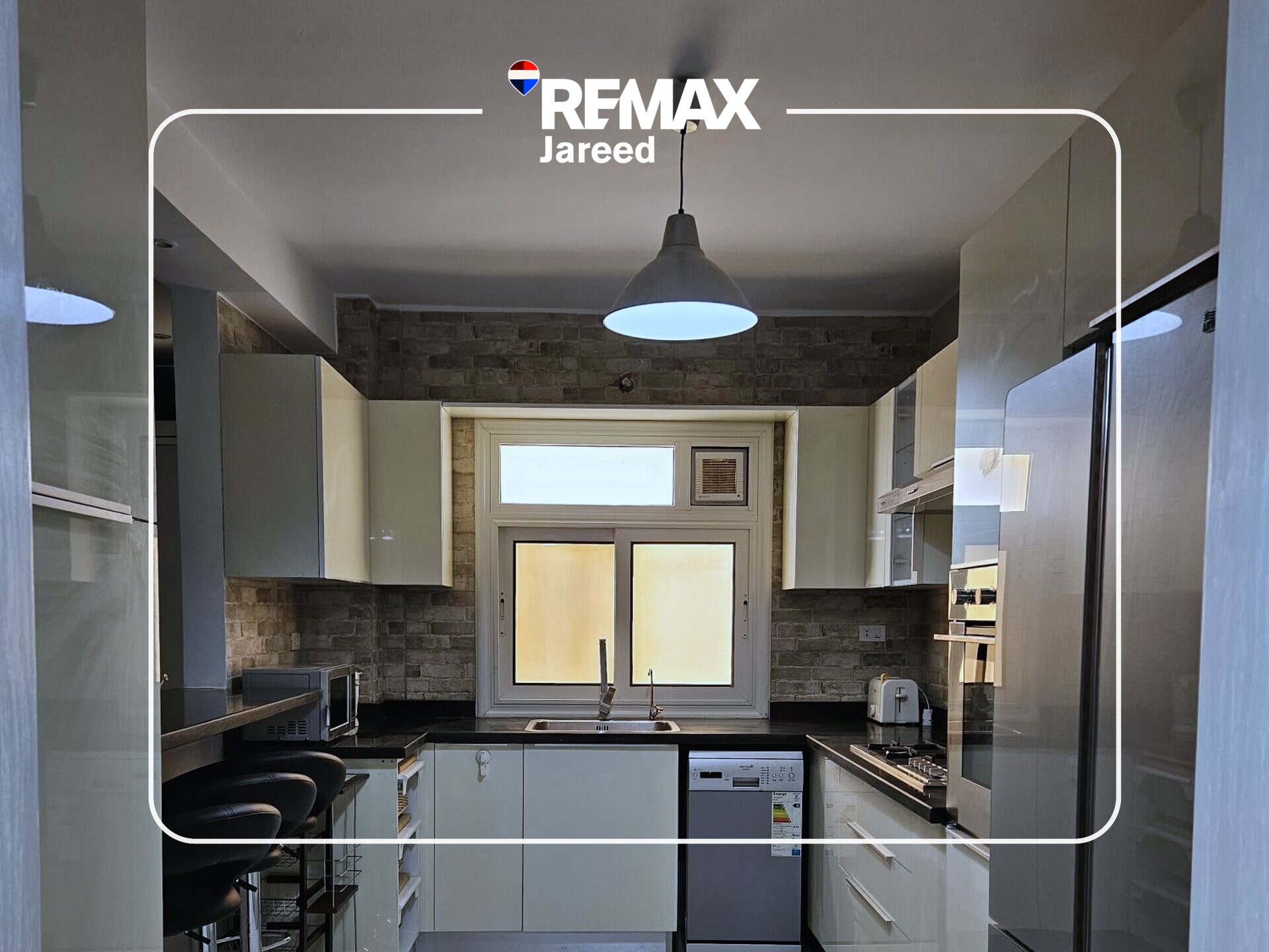luxurious modern apartment for sale / 8th district shiekh zayed - صورة 4