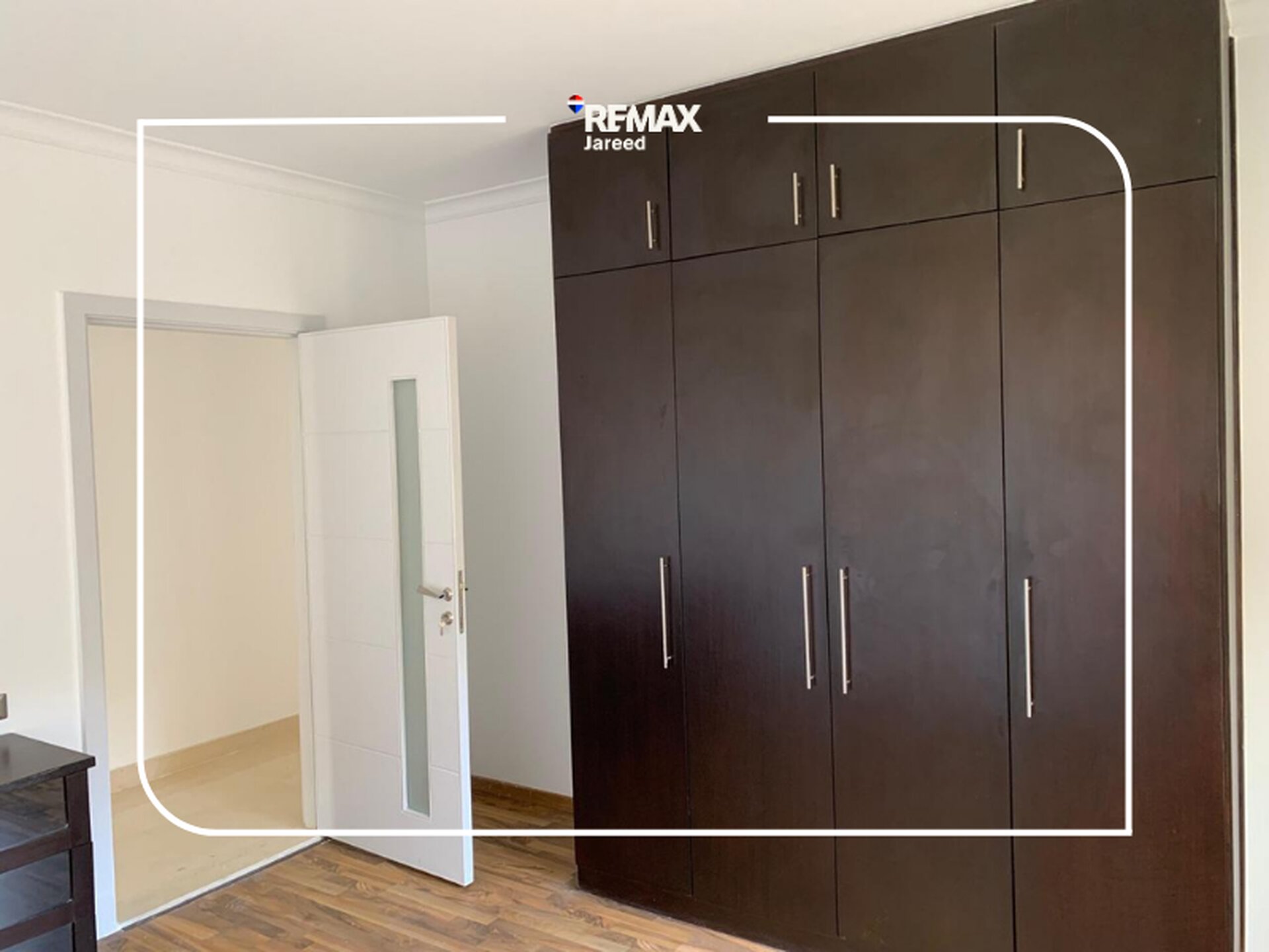 Fully finished ground apartment with kitchen and Acs and appliances in palm parks - صورة 16