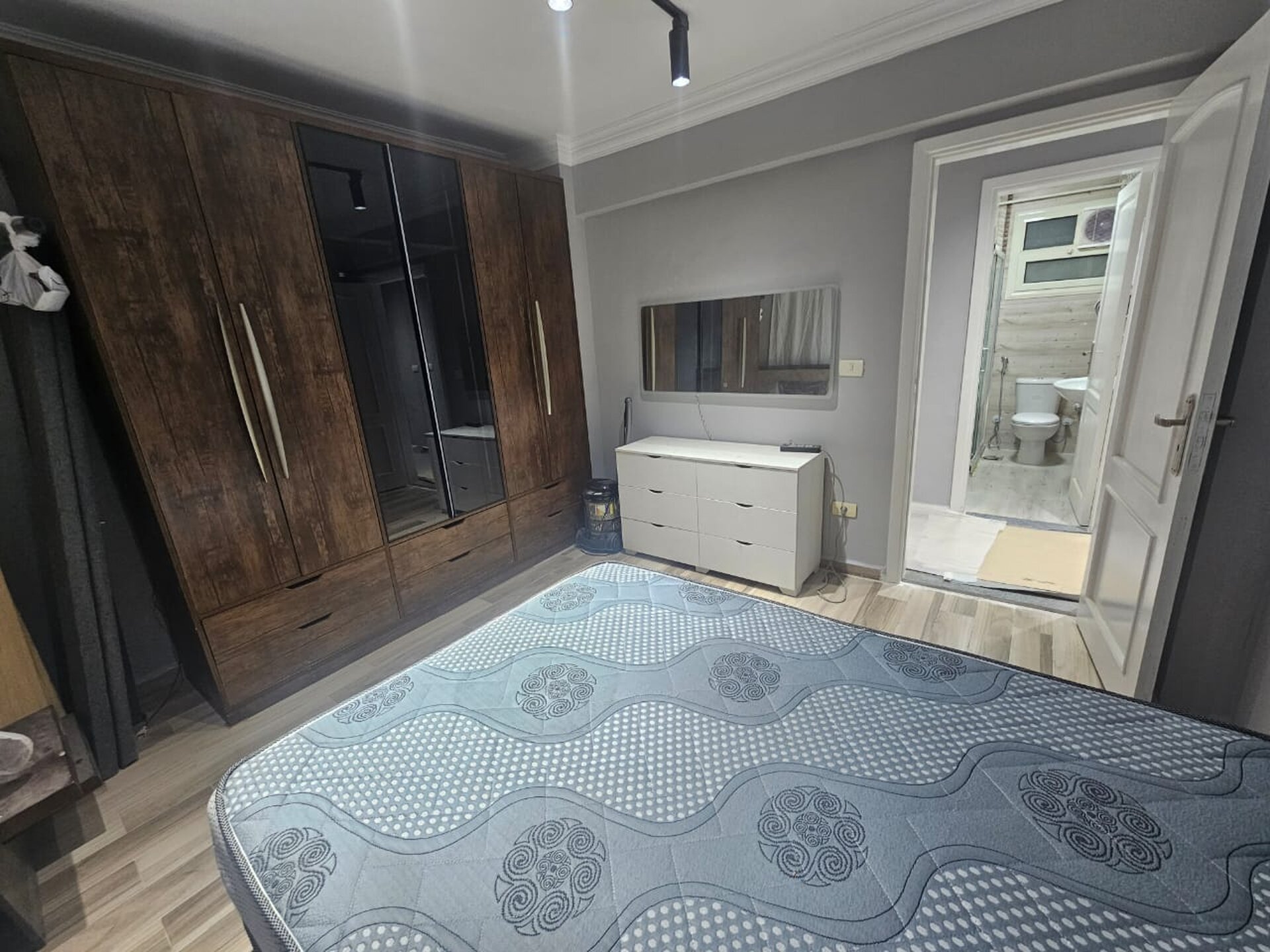Fully furnished Apartment in Janna October