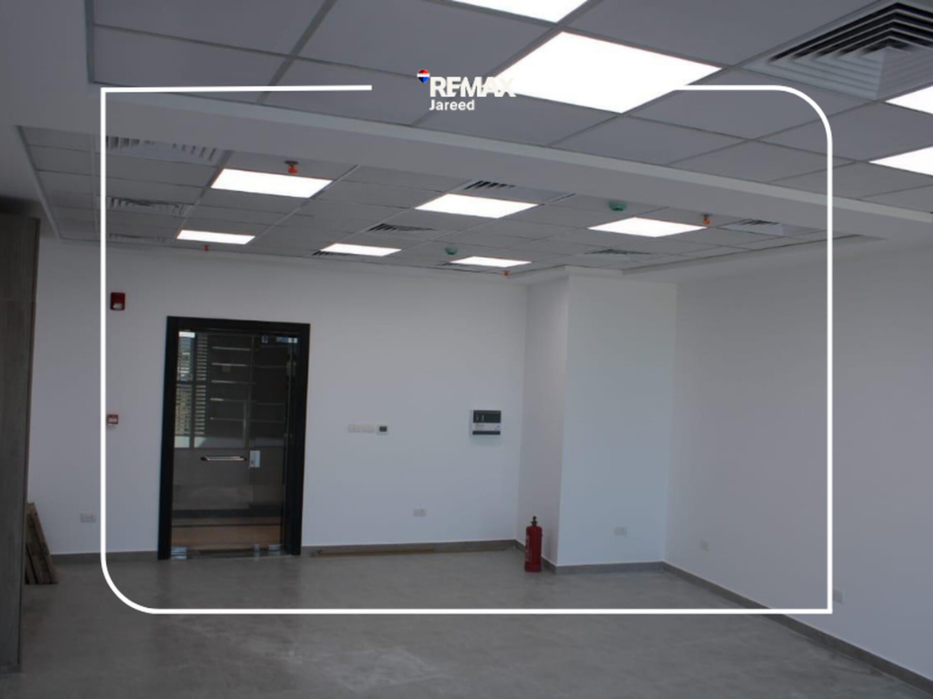Fully finished Office for rent The arc building smart village - صورة 4