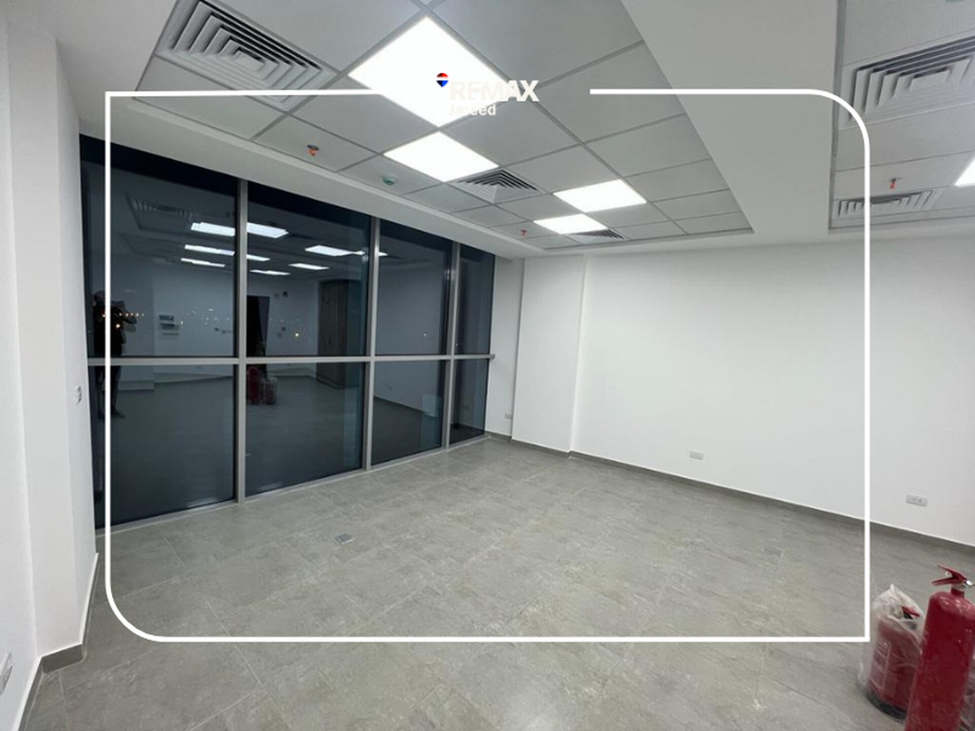 Fully finished Office for rent The arc building smart village - صورة 8