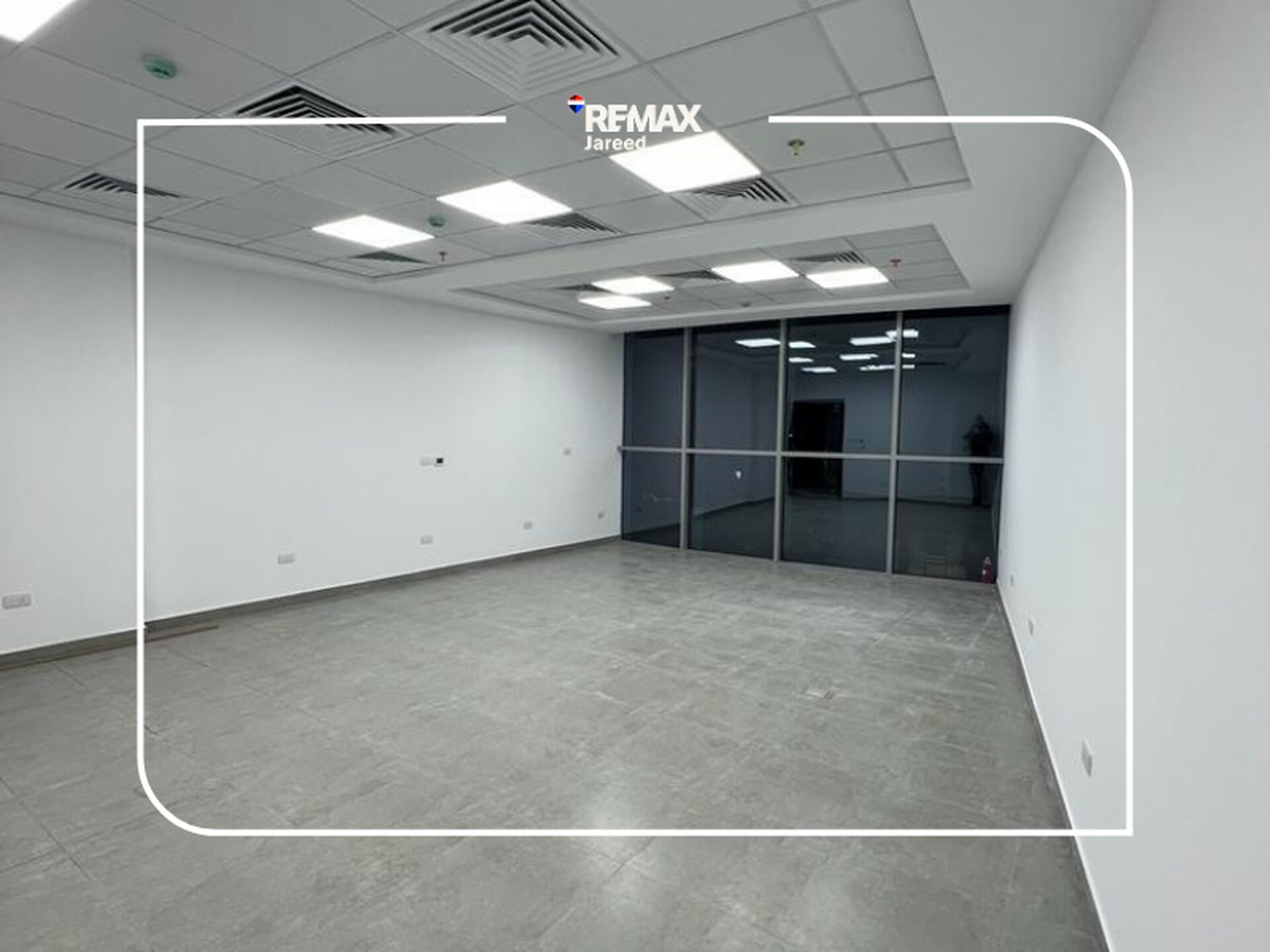 Fully finished Office for rent The arc building smart village - صورة 9
