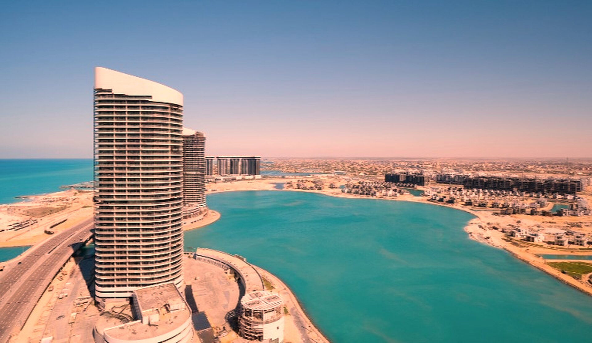 Luxurious chalet for sale with a Premium Open sea and lagoon view - Photo 5