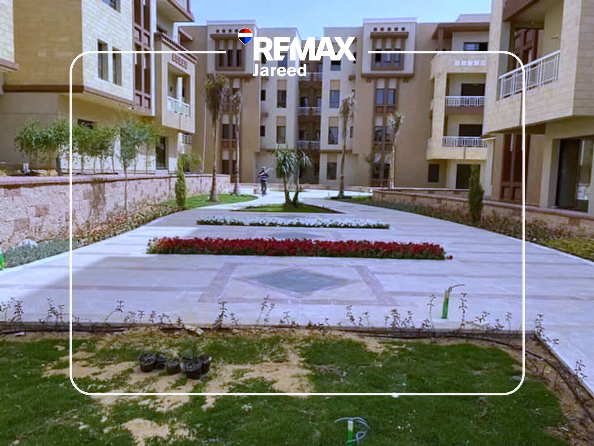حديقة 231 متر - أرضي 3 غرف في Green 6 - صورة 11