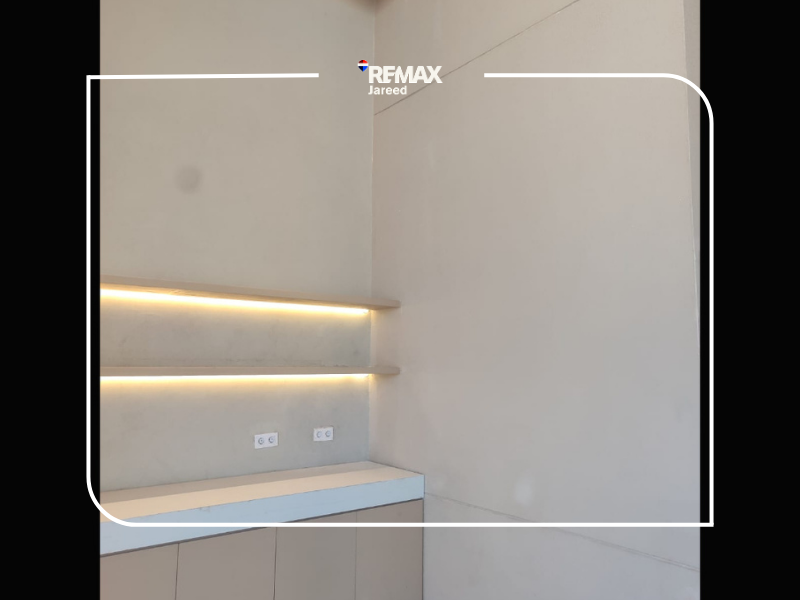 Office for rent at Mivida Fifth Settlement — صورة 15