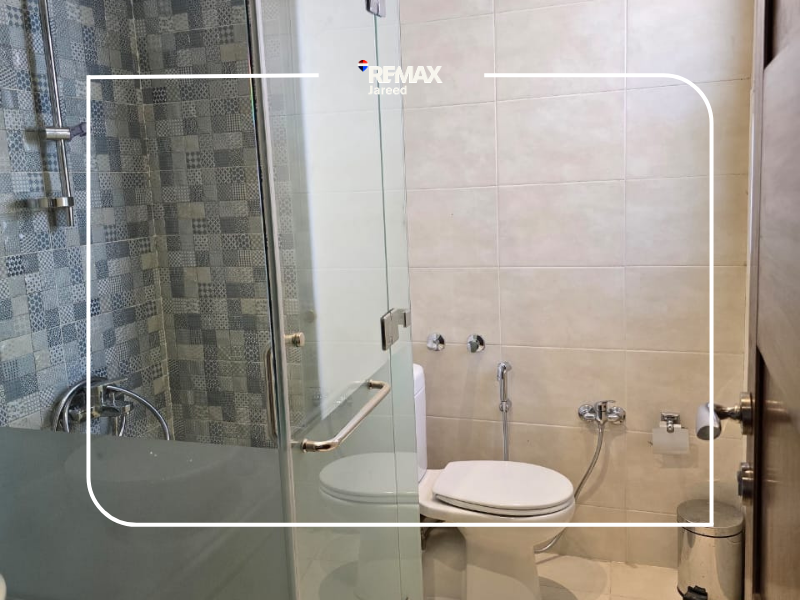 fully furnished townhouse in westown — صورة 3