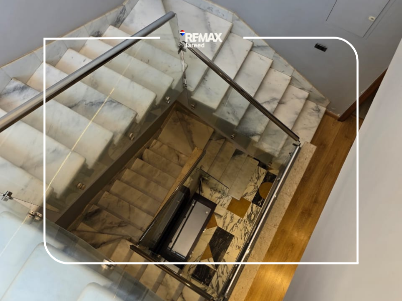 fully furnished townhouse in westown — صورة 6